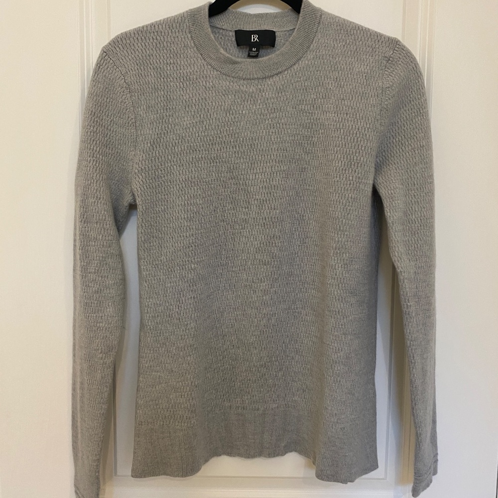 Banana Republic Crew Neck 100% Wool Waffle-Knit Pullover sweater. Gray. Size M